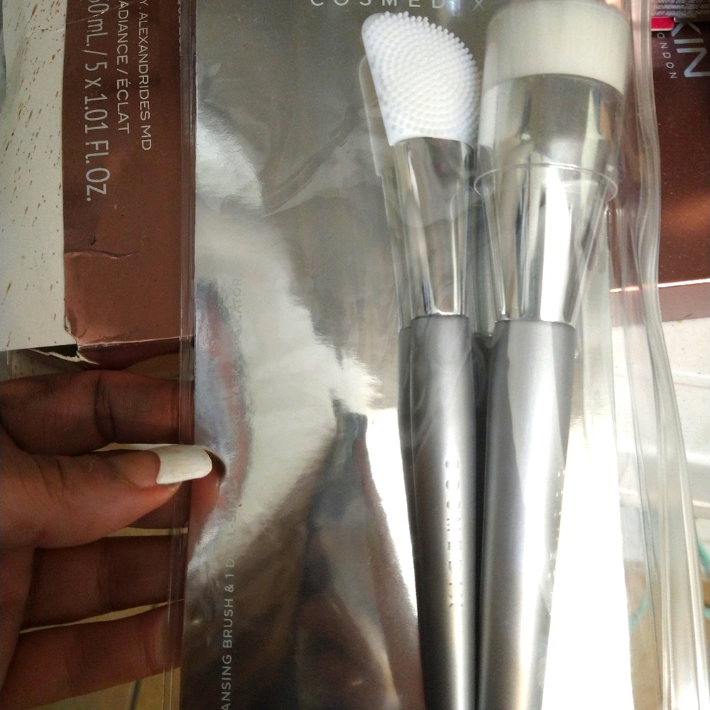 Cosmedix cleansing brushes